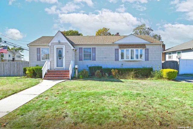 $519,000 | 115 St Anns Avenue | Copiague