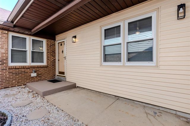 $314,900 | 12933 Burning Bush Court | Maryland Heights Township - St. Louis County