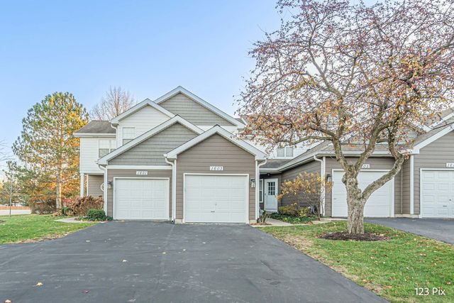 $2,500 | 1603 Woodhaven Court | Mundelein