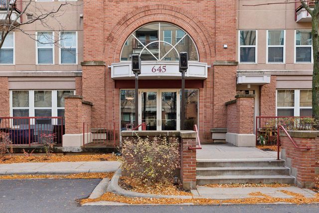 $375,000 | 645 North 1st Street, Unit 403 | River Station Condominiums