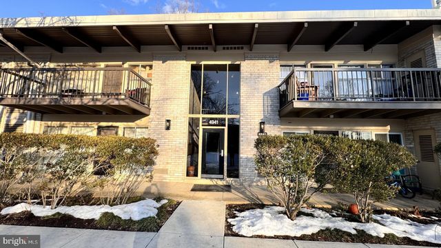 $280,000 | 4941 Americana Drive, Unit 111 | Fairfax Heritage