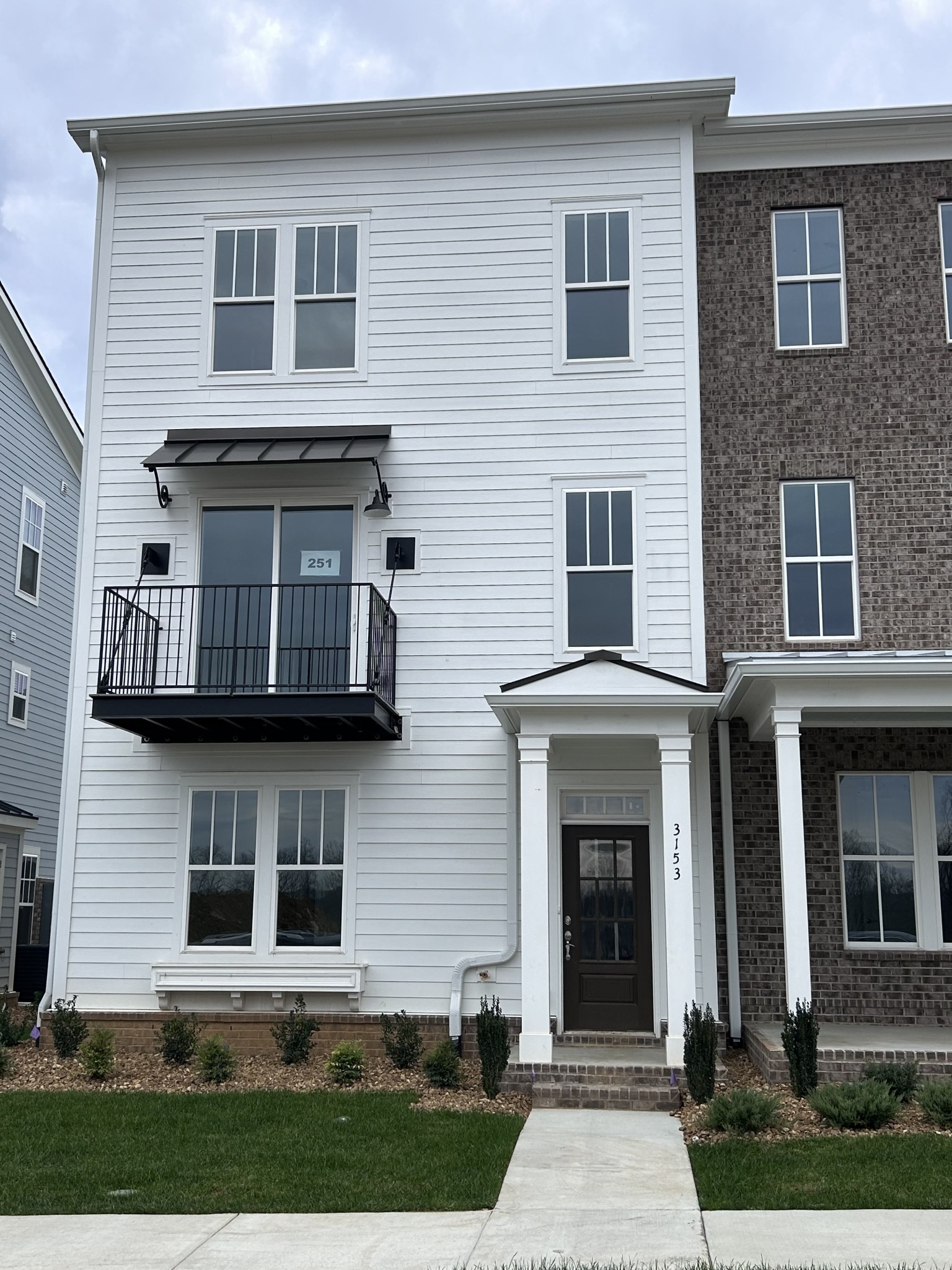 Gorgeous 2nd story New Orleans Style Balcony