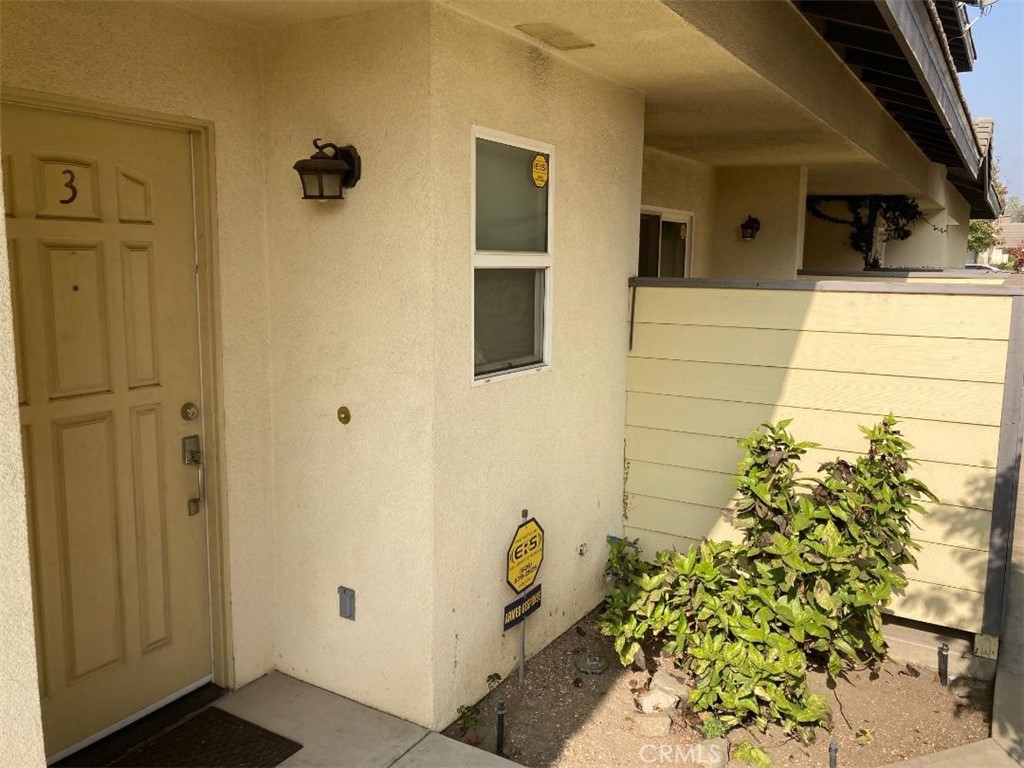 a view of door with an outdoor space