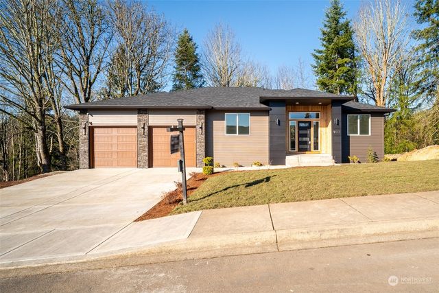 $699,900 | 933 Edinburgh Court | Kelso