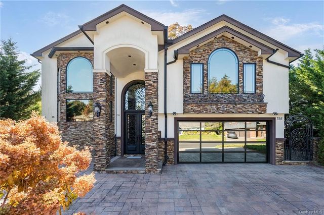 $1,950,000 | 795 Kearny Drive | South Valley Stream