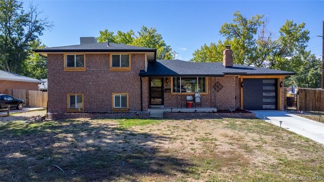 $595,000 | 1103 South Dudley Street | Kendrick Lake