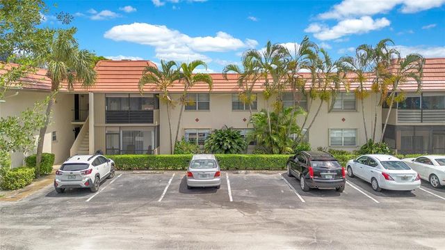 $169,000 | 1050 Northwest 13th Street, Unit 283D | Boca Linda West