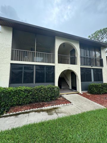 $150,000 | 302 Knotty Pine Circle, Unit D1 | Greenacres