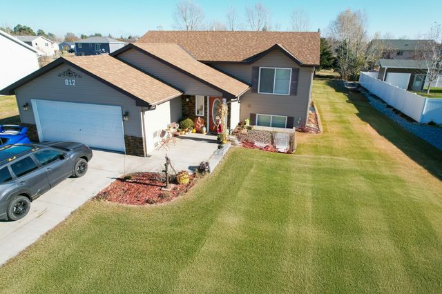 $320,000 | 817 9th Avenue Southwest | Perham