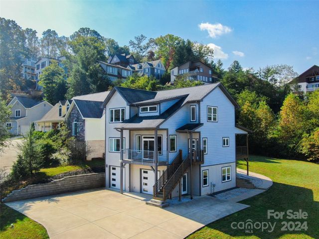 $785,000 | 15 Moss Pink Place | Leicester Township - Buncombe County