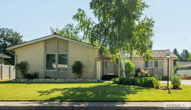 $450,000 | 52 Sunset Circle | Rexburg