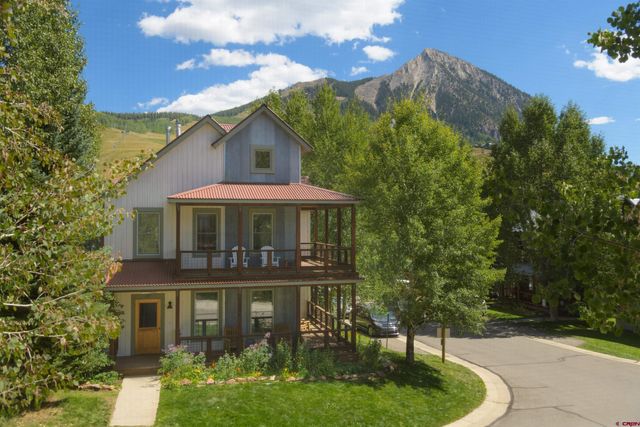 $1,650,000 | 105 Horseshoe | Mount Crested Butte