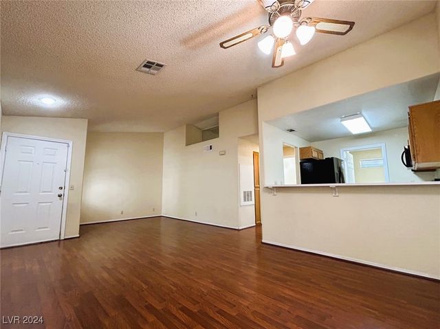 $1,295 | 1800 South Edmond Street, Unit 247 | El Parque Condominiums