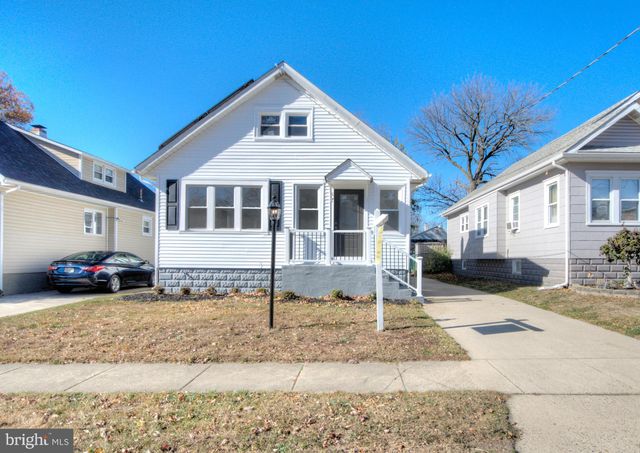 $385,000 | 317 Bryant Avenue | Oaklyn Manor