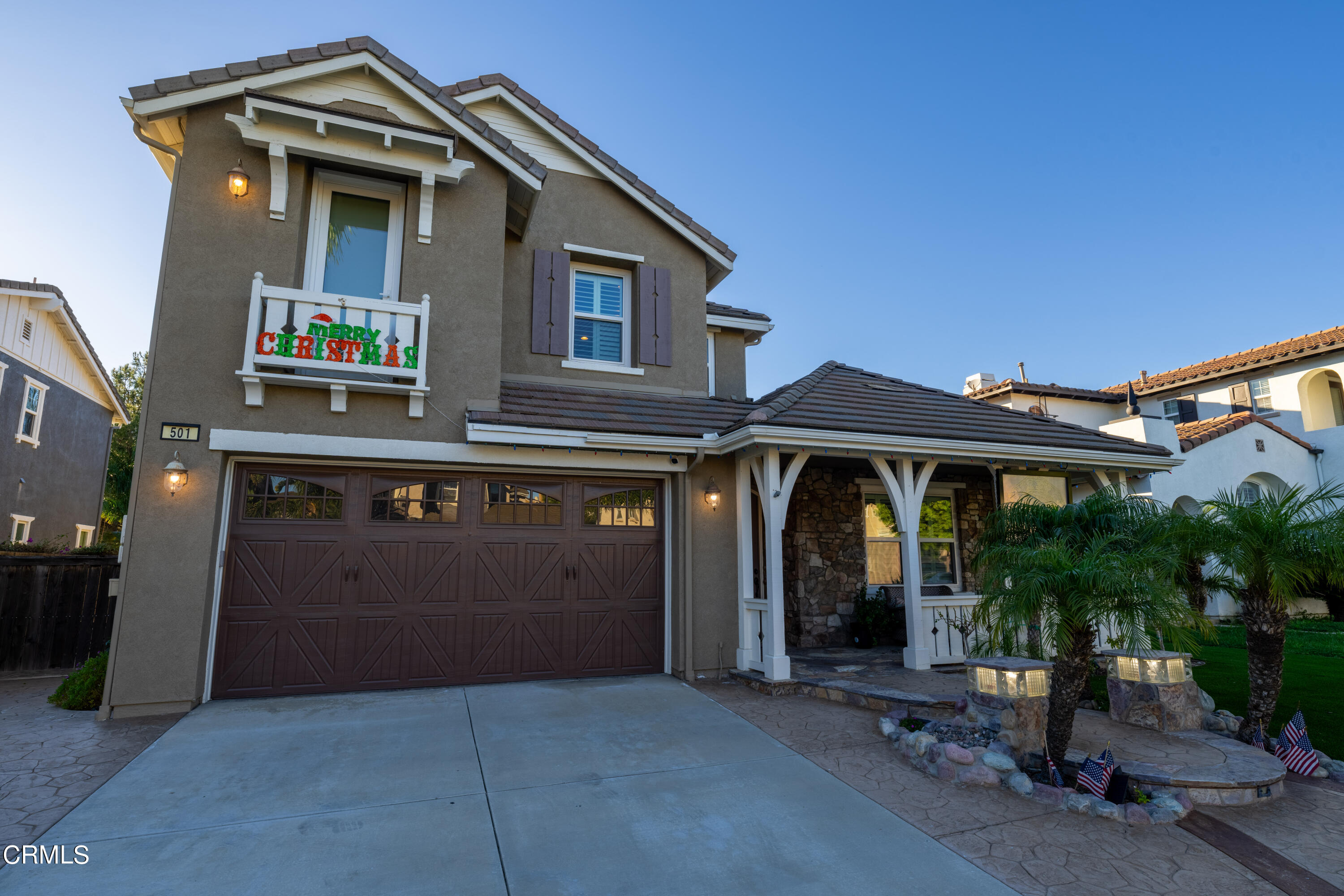 a front view of house with yard