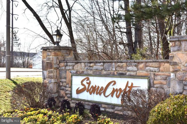 $2,200 | 4405 Sedgehurst Drive, Unit 302 | Stonecroft Condominiums