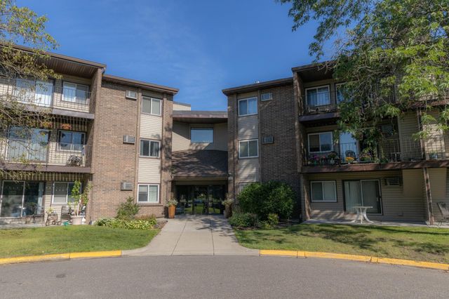 $199,000 | 3425 Golfview Drive, Unit 317 | Eagan