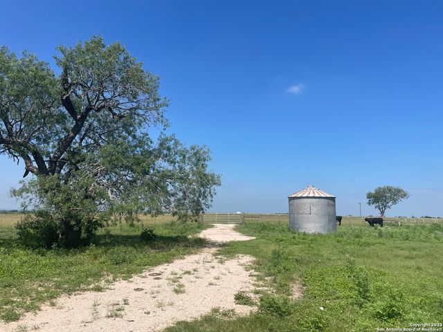 $2,207,400 | Tbd Hwy 81 / Cr115 | Runge