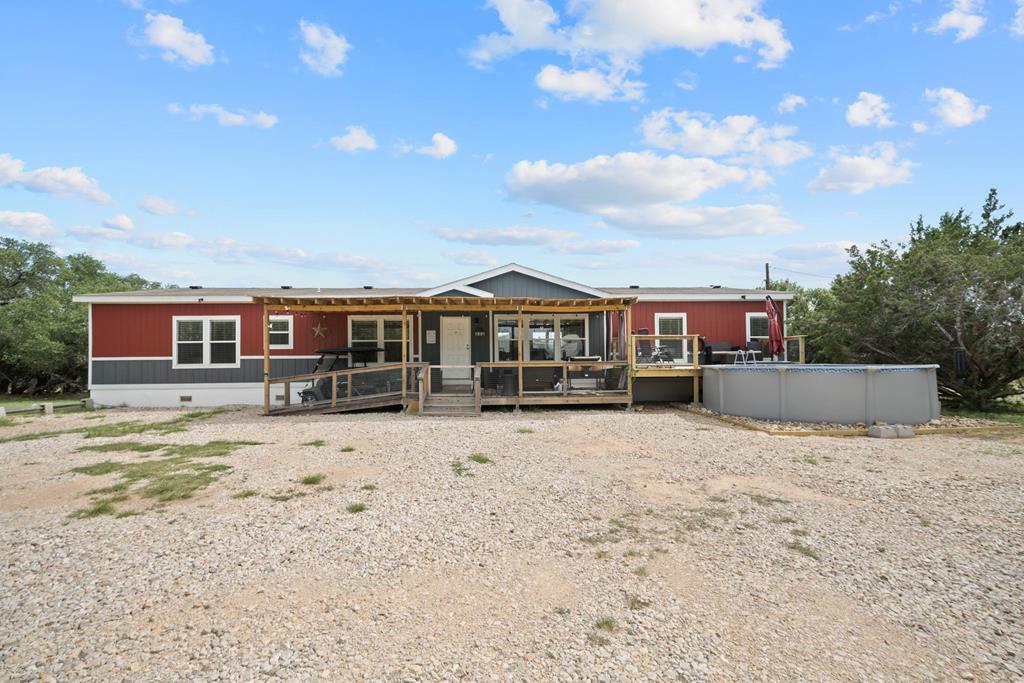 a front view of house with yard