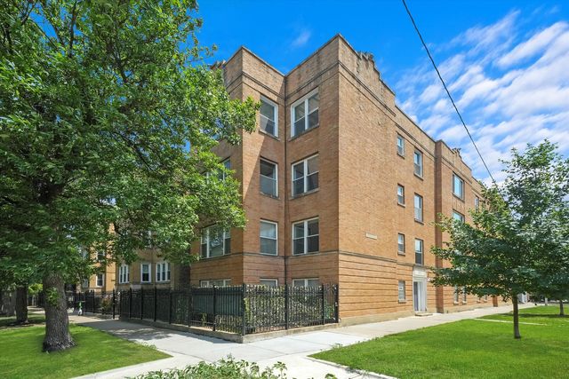 $329,900 | 2123 North St Louis Avenue, Unit 2 | Logan Square