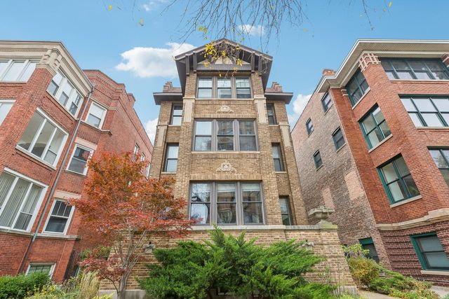 $599,000 | 1032 West Loyola Avenue, Unit 1 | East Rogers Park