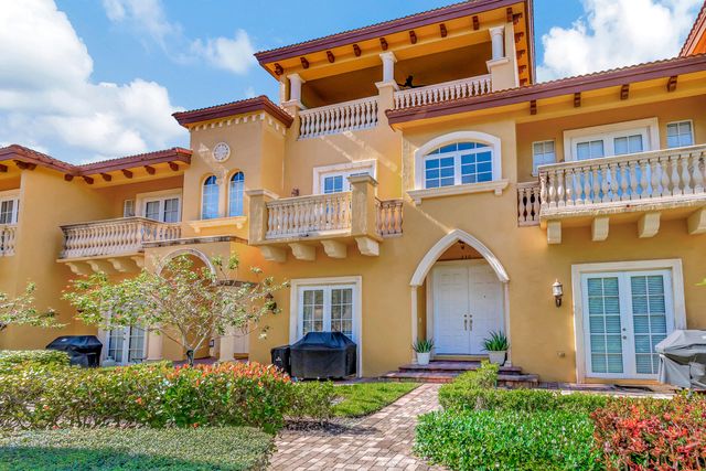 $699,000 | 230 Northeast 69th Circle | Northeast Boca Raton