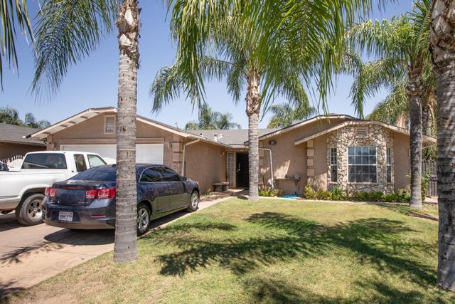 $469,900 | 784 North Lillie Avenue | Dinuba