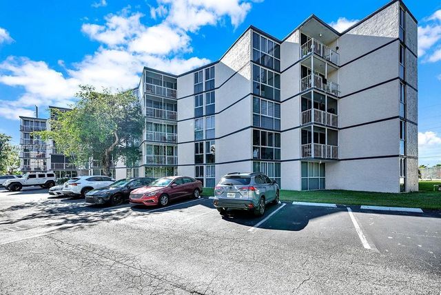 $240,000 | 7165 Northwest 186th Street, Unit A111 | Country Club of Miami