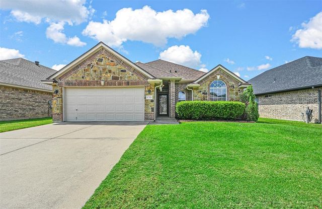 $345,000 | 8316 Fall Crest Drive | Lakes of River Trails North