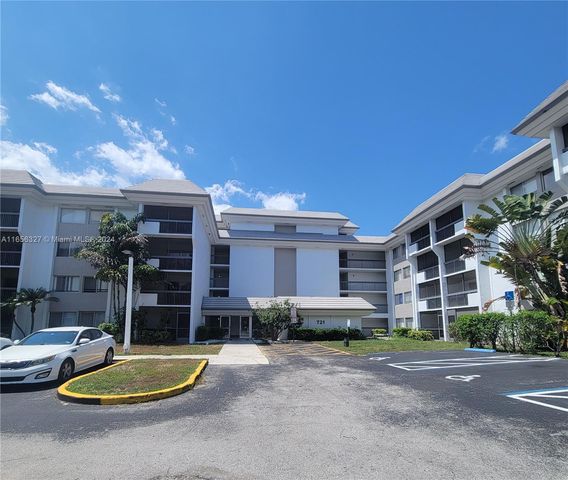 $1,700 | 721 North Pine Island Road, Unit 106 | Jacaranda