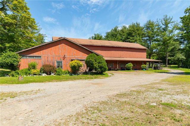 $699,900 | 4 Browning Road | Clinton