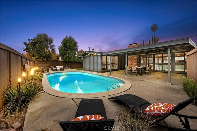 $1,265,000 | 13082 Wreath Place | North Tustin