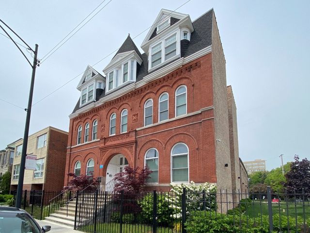 $2,095 | 3140 South Indiana Avenue, Unit 106 | Bronzeville