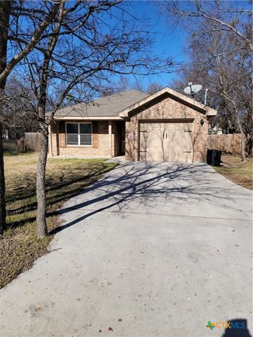 $1,650 | 905 East Ave B | Lampasas