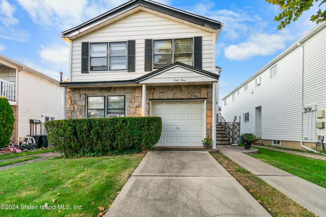 $1,100,000 | 63 Dawson Street | Willowbrook