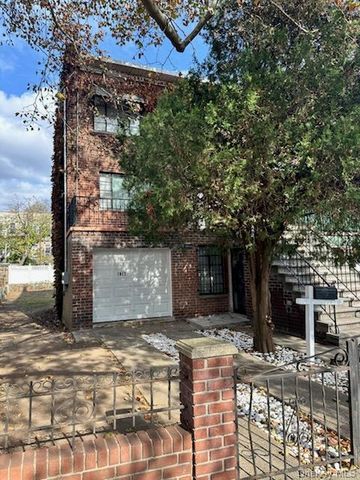 $844,900 | 1017 East 218th Street | Williamsbridge