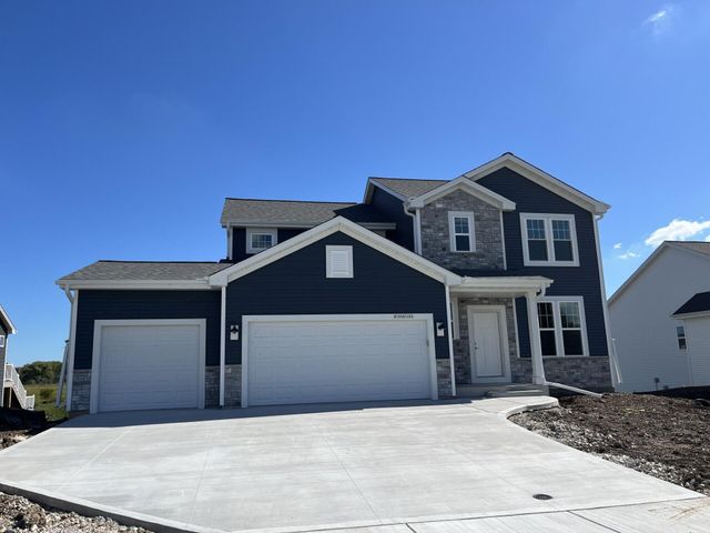 $559,900 | W188-n5684 Clover Lane | Menomonee Falls