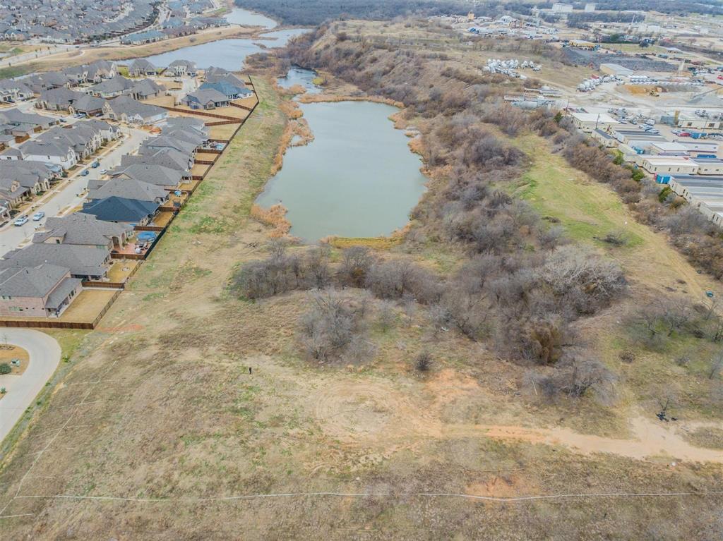 a view of a yard