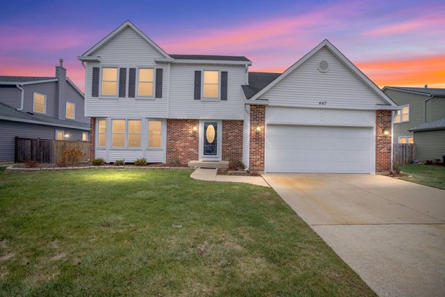 $499,900 | 447 Stonewood Circle | Carol Stream