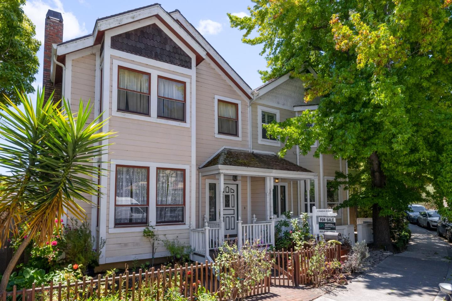 704 Chestnut Street Santa Cruz CA 95060 Compass