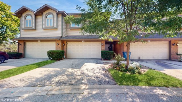 $450,000 | 1011 Arbor Court | Mount Prospect