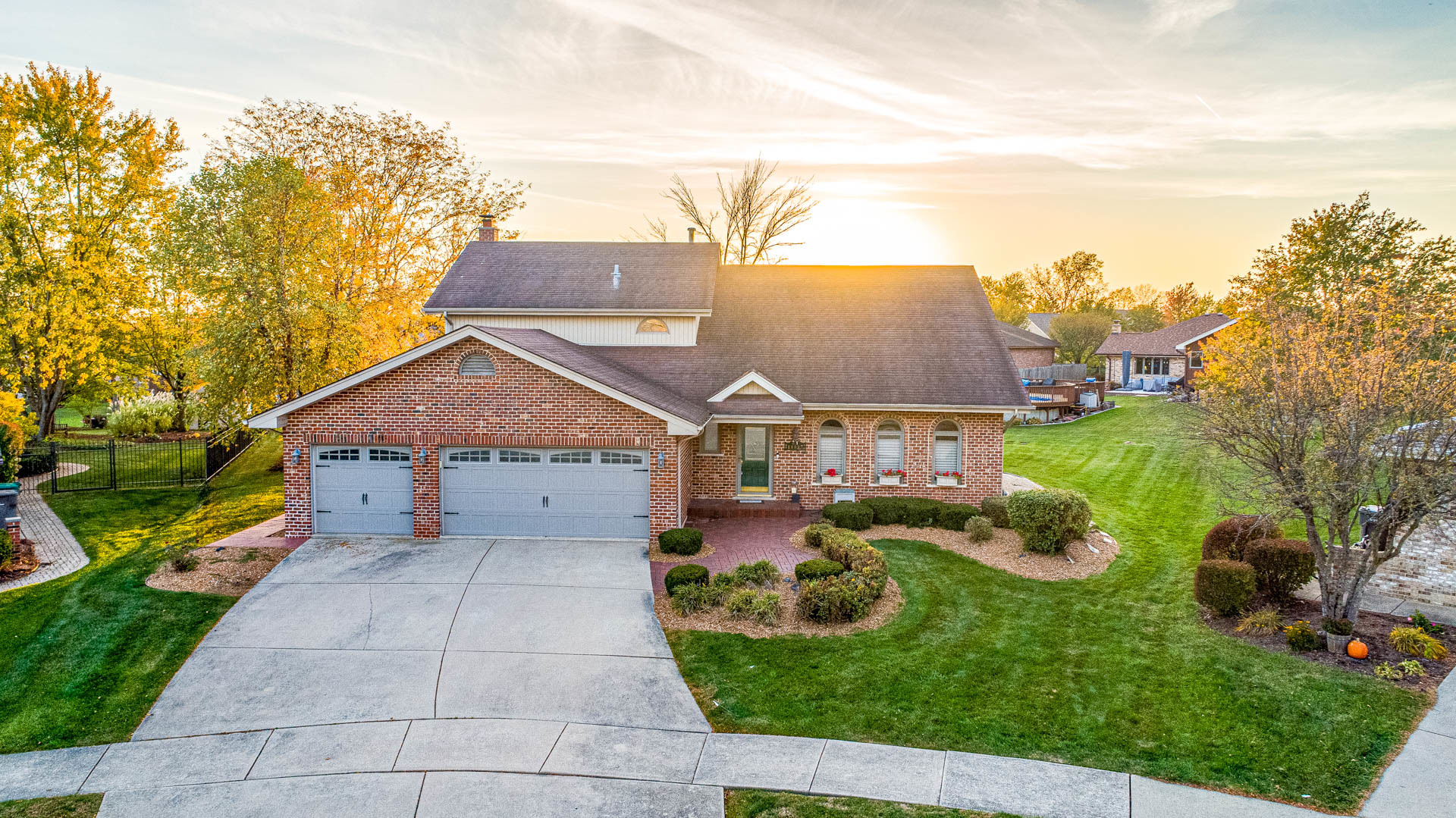 front view of house with a yard