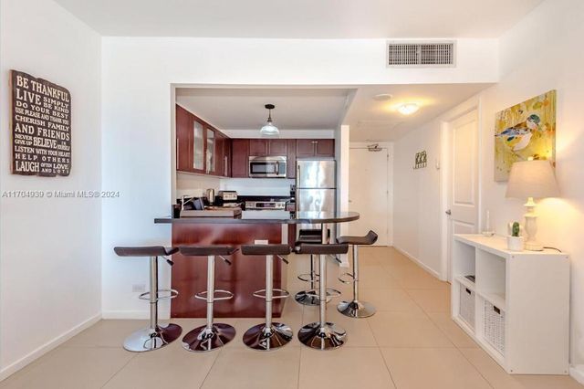 $835,000 | 2301 Collins Avenue, Unit 735 | Mid Beach