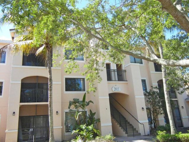 $1,885 | 2811 Grande Parkway, Unit 301 | Palm Beach Gardens