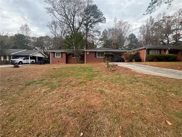 $280,000 | 2893 Heather Drive | Piney Woods