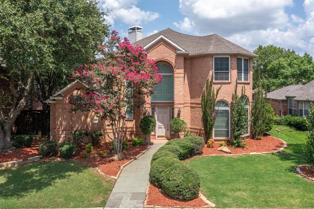 $787,500 | 904 Village Parkway | Coppell