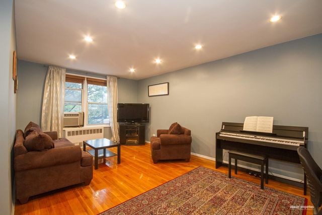 $2,300 | 759 East 10th Street, Unit 3F | Midwood