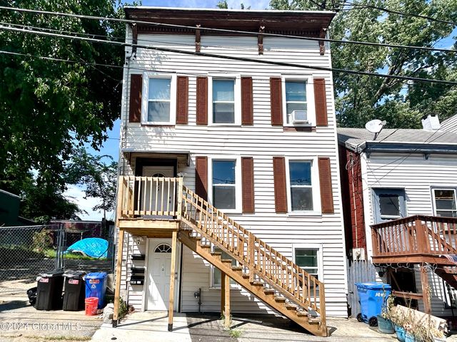 $1,500 | 55 Emmet Street, Unit 1 | Warehouse District