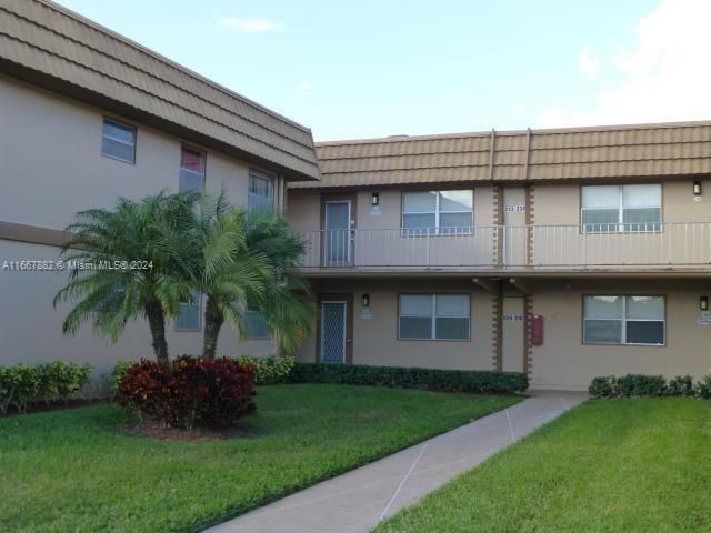 $110,000 | 211 East Flanders Street East, Unit 211 | Kings Point