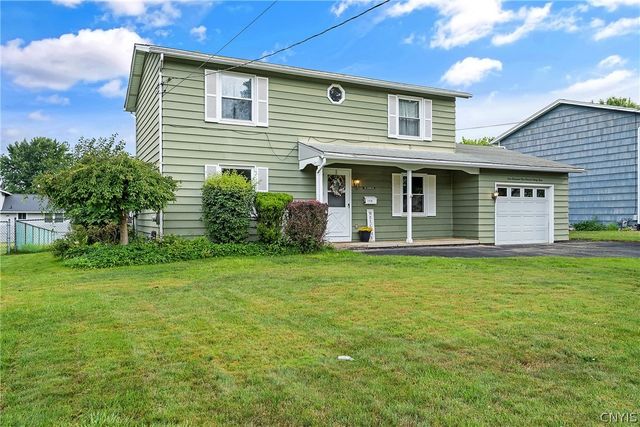 $209,900 | 4933 Trivet Drive South | North Syracuse